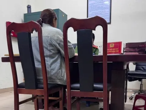 Chủ quán buffet đưa nhân viên lên công an vì 'cợt nhả' khách hàng
