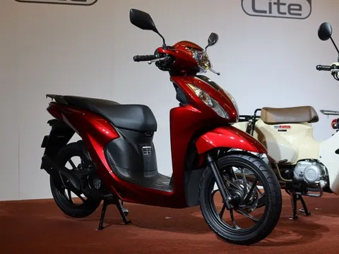 Honda Dio 110 Lite ra mắt: Được ví như 'Vision 50cc', bỏ smartkey, không còn gác chân sau