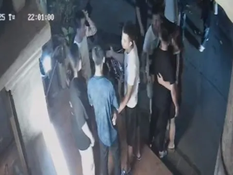 Người phụ nữ ở Hà Nội tố bị thanh niên lạ mặt đánh gãy xương hốc mắt