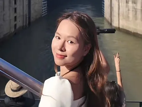Khách Việt choáng ngợp khi đứng trước con đập "làm chậm vòng quay trái đất"