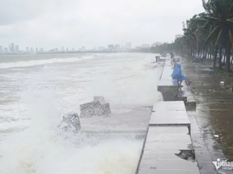 Dự báo thời tiết 23/10/2025: Hà Nội se lạnh, Đà Nẵng lo mưa lớn lịch sử