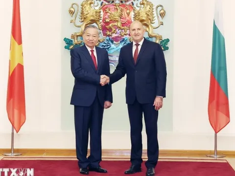 Việt Nam - Bulgaria thiết lập quan hệ Đối tác chiến lược