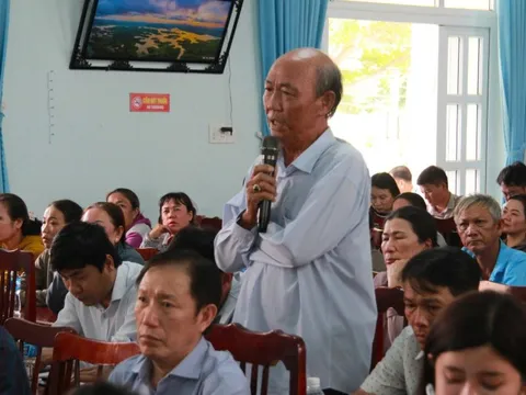 Lắng nghe người dân góp ý về vị trí tái định cư Dự án Điện hạt nhân Ninh Thuận 2