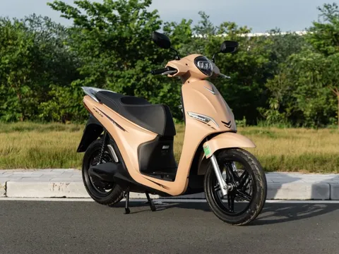 Chi tiết VinFast Feliz hai pin: Dáng cao ráo hợp nhiều người dùng, chạy tới 262km/sạc, cốp 34 lít