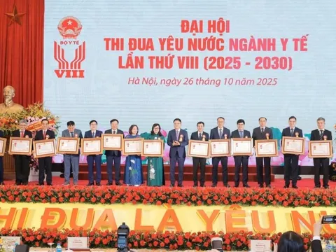 Ngành y tế tôn vinh điển hình tiên tiến