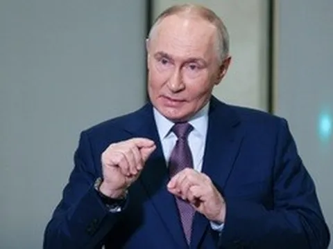 Tổng thống Putin công bố sức mạnh cặp vũ khí “bất khả chiến bại” của Nga
