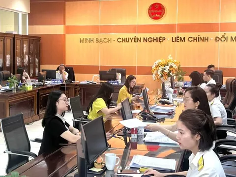 Lương khoảng 10 triệu đồng, đề xuất tăng thu nhập cho cán bộ thuế, hải quan