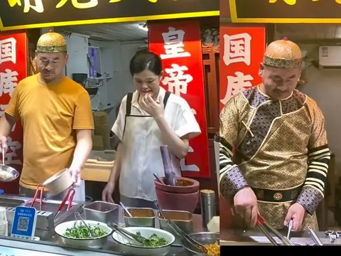 Trung Quốc: Chủ quán đổi đời nhờ hóa trang thành hoàng đế bán đậu phụ thối