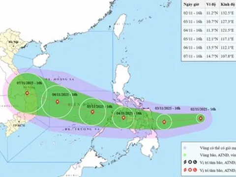 Bão Kalmaegi sắp vào Biển Đông thành bão số 13, có thể mạnh đến cấp 14