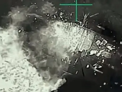 Khoảnh khắc lính Ukraine đổ bộ, cận chiến binh sĩ Nga ở “chảo lửa” Pokrovsk