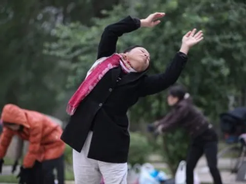 Dự báo thời tiết 5/11/2025: Hà Nội vẫn rét, miền Trung sắp mưa dữ dội