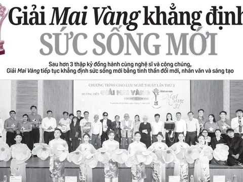 Báo in ngày 8-11: Ổn định thị trường sau bão, lũ