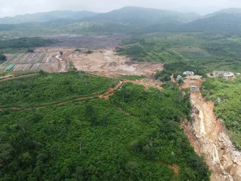 Vụ vỡ hồ, chết người: "Không có khái niệm hồ dưới 500.000 m³ thì không cần giấy phép”