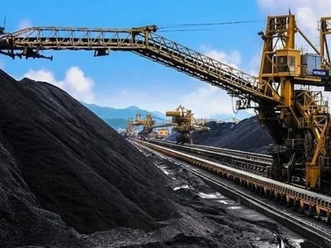 Sáp nhập 2 công ty con vào Công ty mẹ - Tập đoàn Công nghiệp Than - Khoáng sản Việt Nam (TKV)