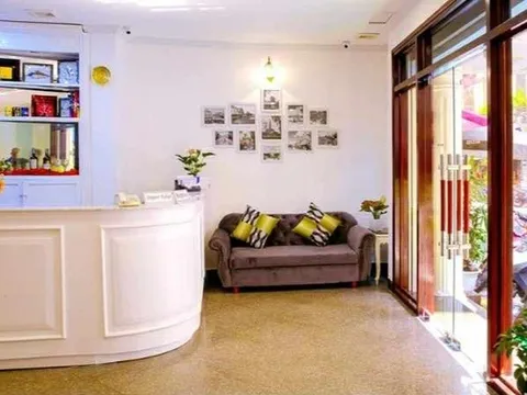 Vụ khách sạn ở Hà Nội từ chối khách lúc 2h sáng: Hành xử vô lý!