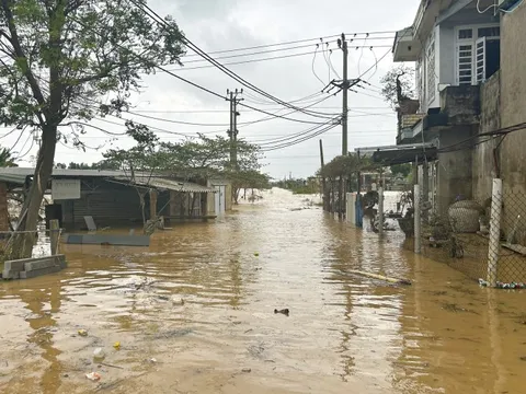 Hơn một tháng, vùng rốn lũ ven sông Vu Gia ở Đà Nẵng ngập 4-5 lần
