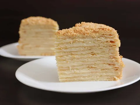 Ai chấp nhận xếp thứ tự 2.000, đợi 20 ngày ăn bánh Napoleon?