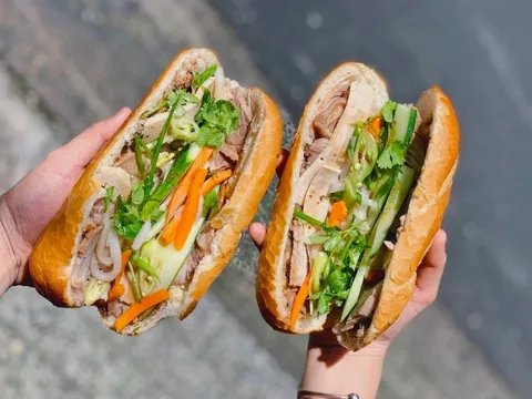 Bài học du lịch sau vụ 300 người ngộ độc bánh mì ở TP.HCM