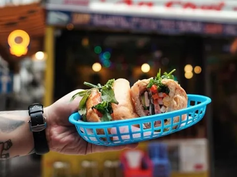 CNN tiếp tục gọi tên bánh mì Việt Nam trong top ngon nhất thế giới