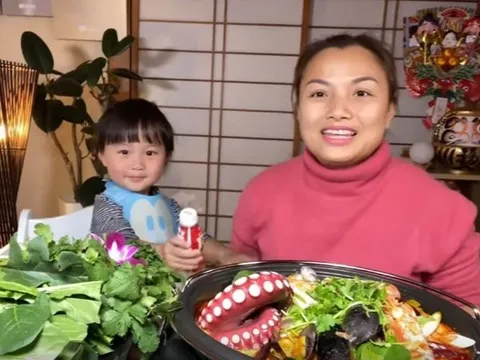 Hiện tượng mukbang bé Sa đình đám một thời giờ ra sao?