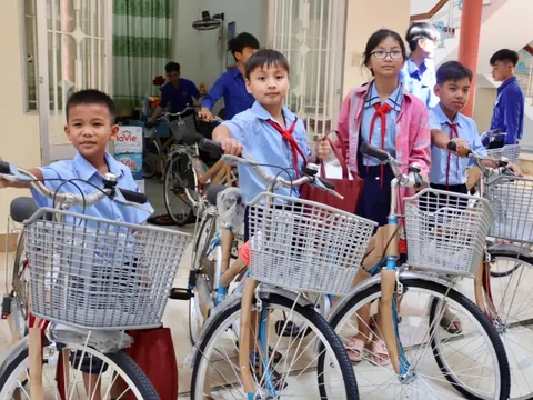 200 suất học bổng 'Gieo mầm tri thức' đến Tây Ninh