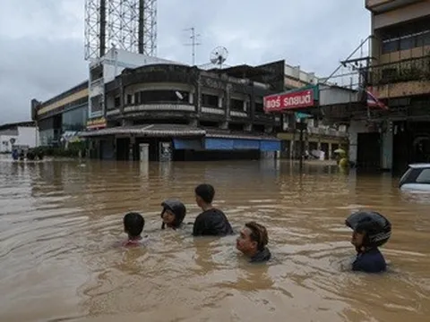Lũ lụt nghiêm trọng càn quét các nước Đông Nam Á