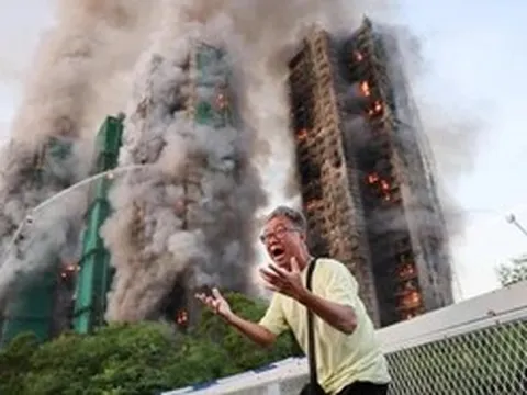 Chung cư Hong Kong chìm trong biển lửa, 13 người thiệt mạng