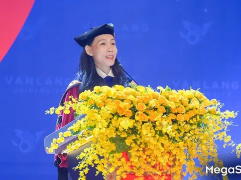 Hiệu trưởng Trường ĐH Văn Lang: ĐH là hành trình khai mở những con người tự do, trí tuệ, nhân ái