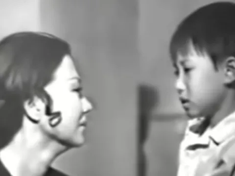 Sĩ Hoàng nhớ lời ru của nghệ sĩ Kim Cương trong Lá sầu riêng