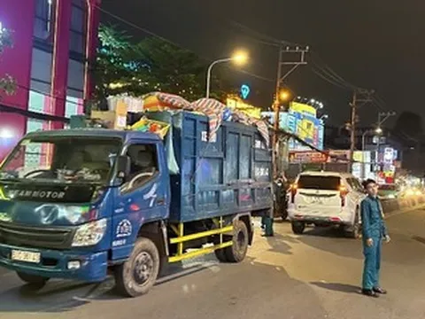 3 xe va chạm liên hoàn tại cửa ngõ TPHCM, một phụ nữ tử vong