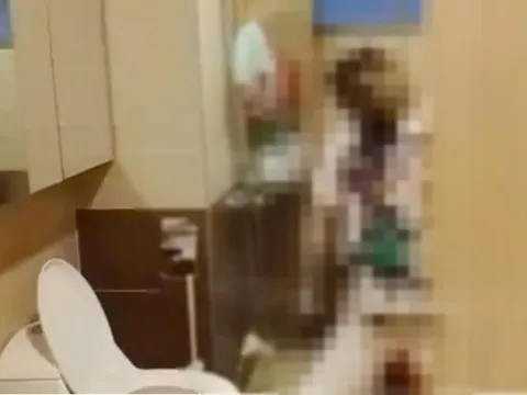 Danh tính thi thể phân huỷ trong nhà vệ sinh chung cư ở TP. HCM, trên người có nhiều hình xăm