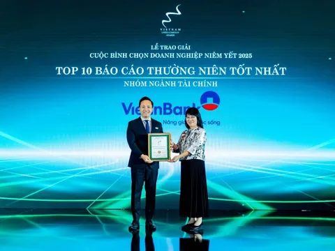 Nhận 2 giải thưởng uy tín, VietinBank khẳng định chuẩn mực quản trị minh bạch