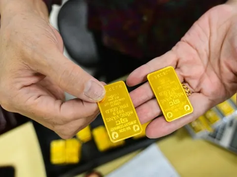 Giá vàng miếng SJC lên 156,3 triệu đồng/lượng