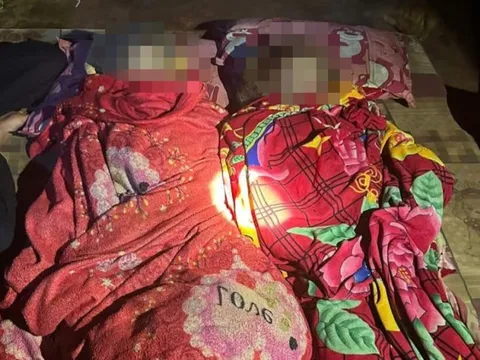 Mẹ bàng hoàng khi phát hiện 2 con nhỏ tử vong dưới hồ nước