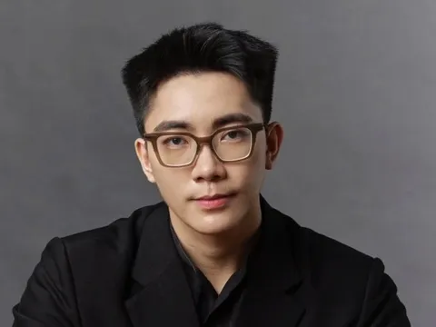 Nhà thiết kế Việt Phan Huy là người trẻ nhất thế giới góp mặt Paris Haute Couture Week