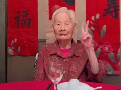 Blogger ẩm thực 100 tuổi ở Trung Quốc