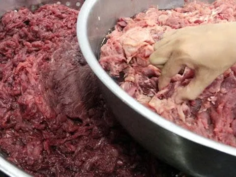 Hóa chất 'hô biến' thịt heo thành thịt bò độc hại đến đâu?