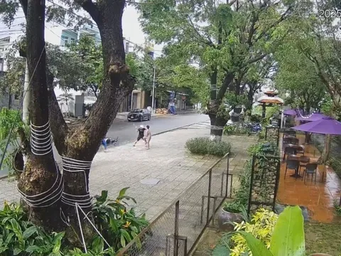 Công an vào cuộc vụ người đàn ông chặn xe, hành hung 3 bé trai