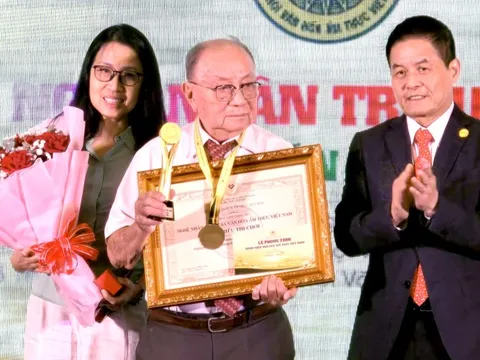 Bà Triệu Thị Chơi được truy tặng danh hiệu Nghệ nhân quốc gia Văn hóa Ẩm thực Việt Nam