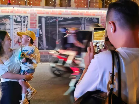 Nhộn nhịp các điểm check-in mùa Giáng sinh