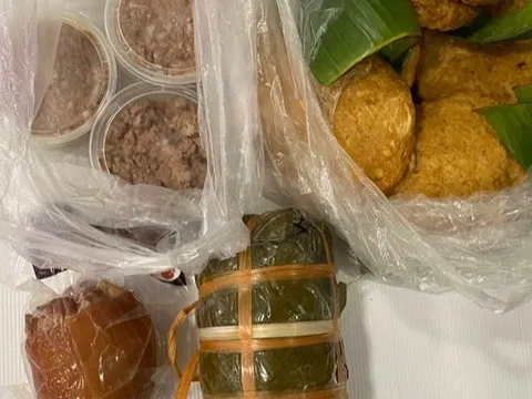 Chó nghiệp vụ phát hiện vali chứa giò lụa, thịt lợn tẩm ướp của khách Việt