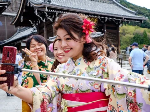 Khách Việt ồ ạt đến Nhật Bản, theo dấu "quái vật tuyết" để tránh chen chúc