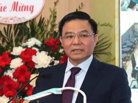 Quyền Bộ trưởng Lê Mạnh Hùng: Hệ thống điện còn bất cập, đối diện nhiều rủi ro cung ứng điện