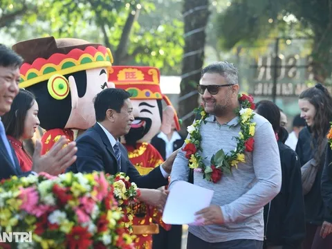 Điều bất ngờ của du khách khi "xông đất" Phong Nha - Kẻ Bàng