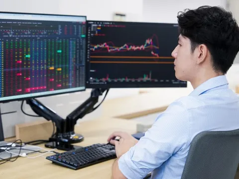 'So găng' thị phần môi giới chứng khoán: SSI vươn lên, VPS 'hụt hơi'