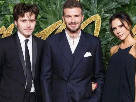 Brooklyn cắt liên lạc với gia đình Beckham, yêu cầu cha mẹ chỉ liên lạc qua luật sư