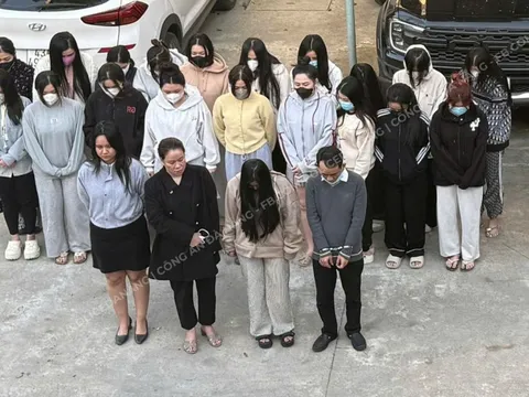 Khám xét khẩn cấp ở 2 khách sạn, tạm giữ Ngô Thị Dúp và 39 đối tượng trong chuyên án lớn