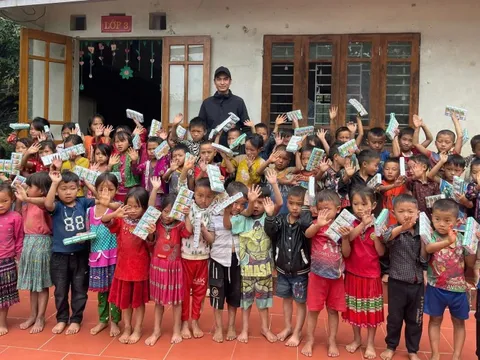 Cuộc thi viết “Lòng tốt quanh ta”: Sứ giả của nụ cười