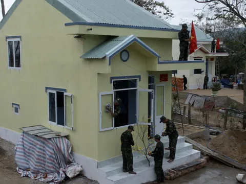 Ngắm những ngôi nhà tuyệt đẹp được 'hồi sinh' ở rốn lũ Hòa Thịnh