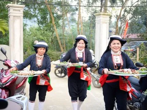 Độc đáo mâm cỗ 'Tết năm cùng' của người Dao ở Thanh Hóa